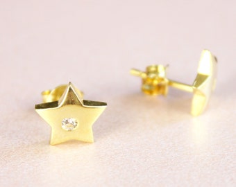 Tiny Star Stud Earrings With Zircon,Dainty Little Star Stud,Star Stud Earrings in Sterling Silver,Minimalist Stud Earrings,Gift For Her