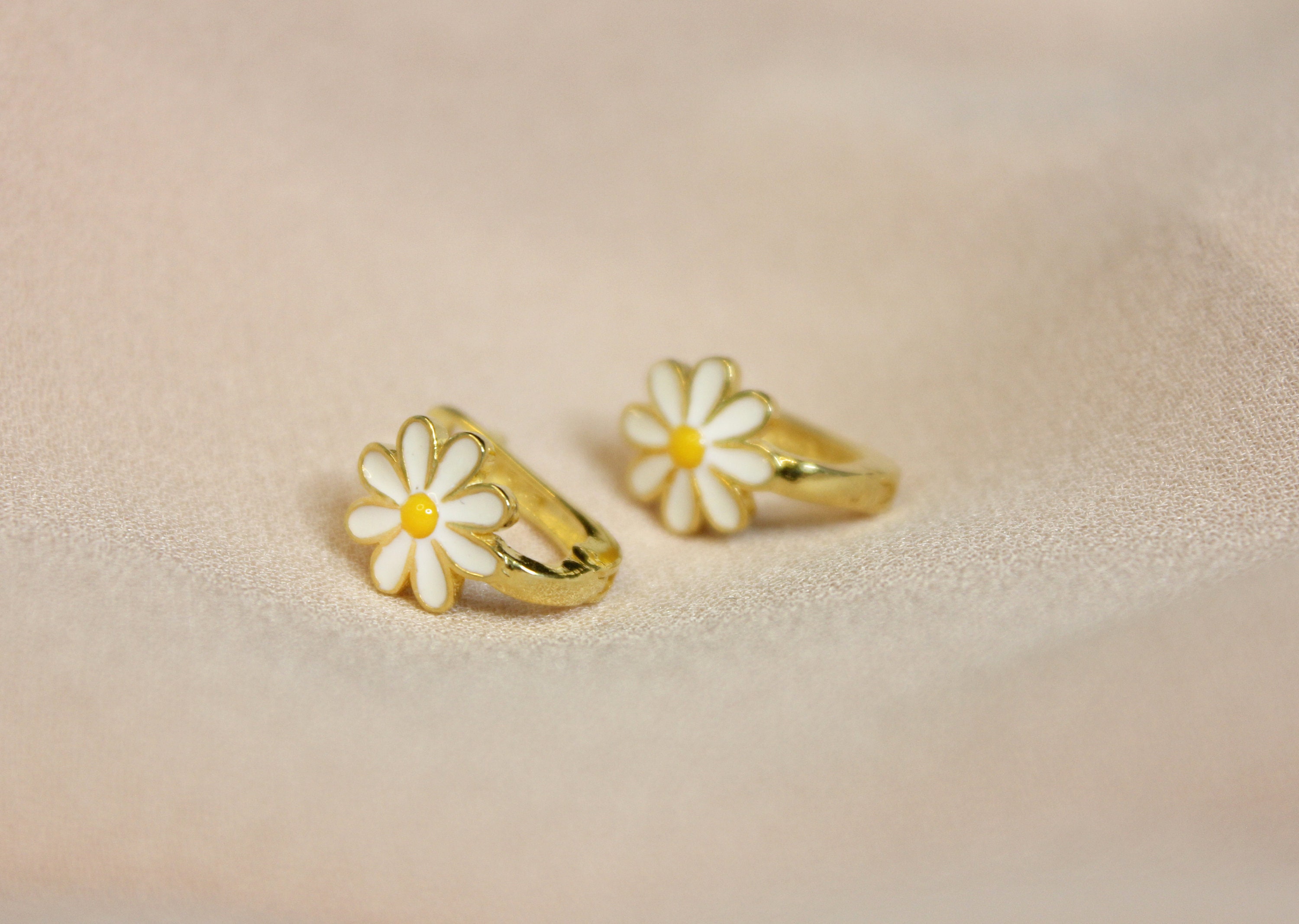 Little Daisy Flower Charmed Hoop Earrings Dainty Daisy Etsy