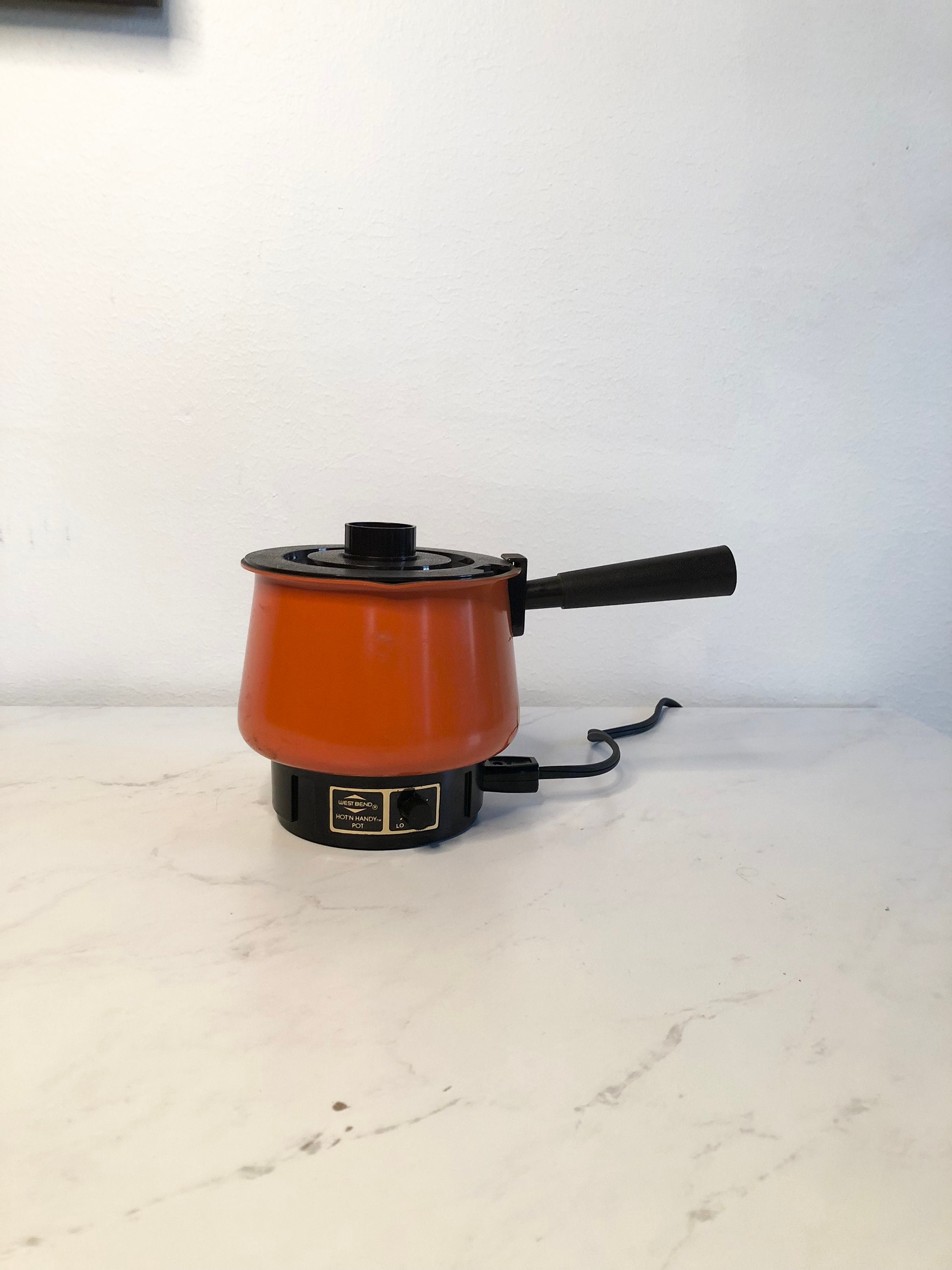 Vintage Set West Bend Slo-cooker & Bun Warmer 4 QT Slow Cooker Leaf Pattern  70s Working Crock Pot Like New With Tags Plus Hot Food Server 