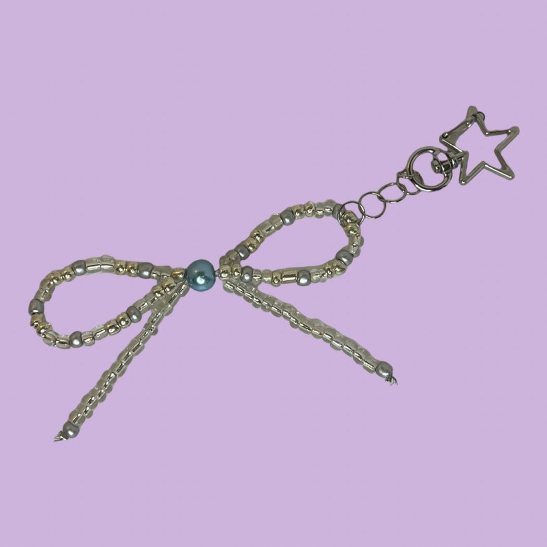 Bow charm