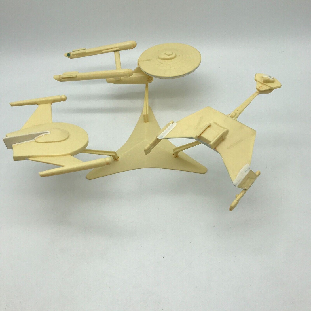 AMT Ertl Star Trek Space Ship Set Model Kit 6677-10EO Enterprise ...