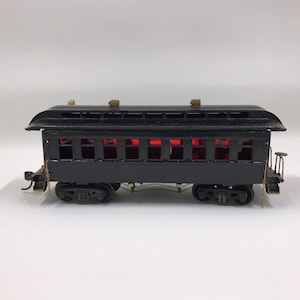 Wood Train Coach Passenger Car HO Scale Black Red Windows