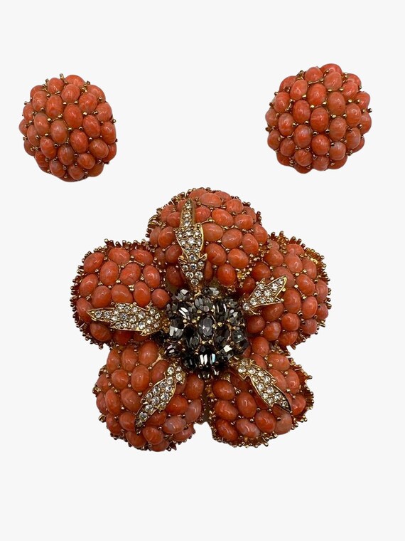 Vintage Ciner hemisphere coral bead clip-on earri… - image 6