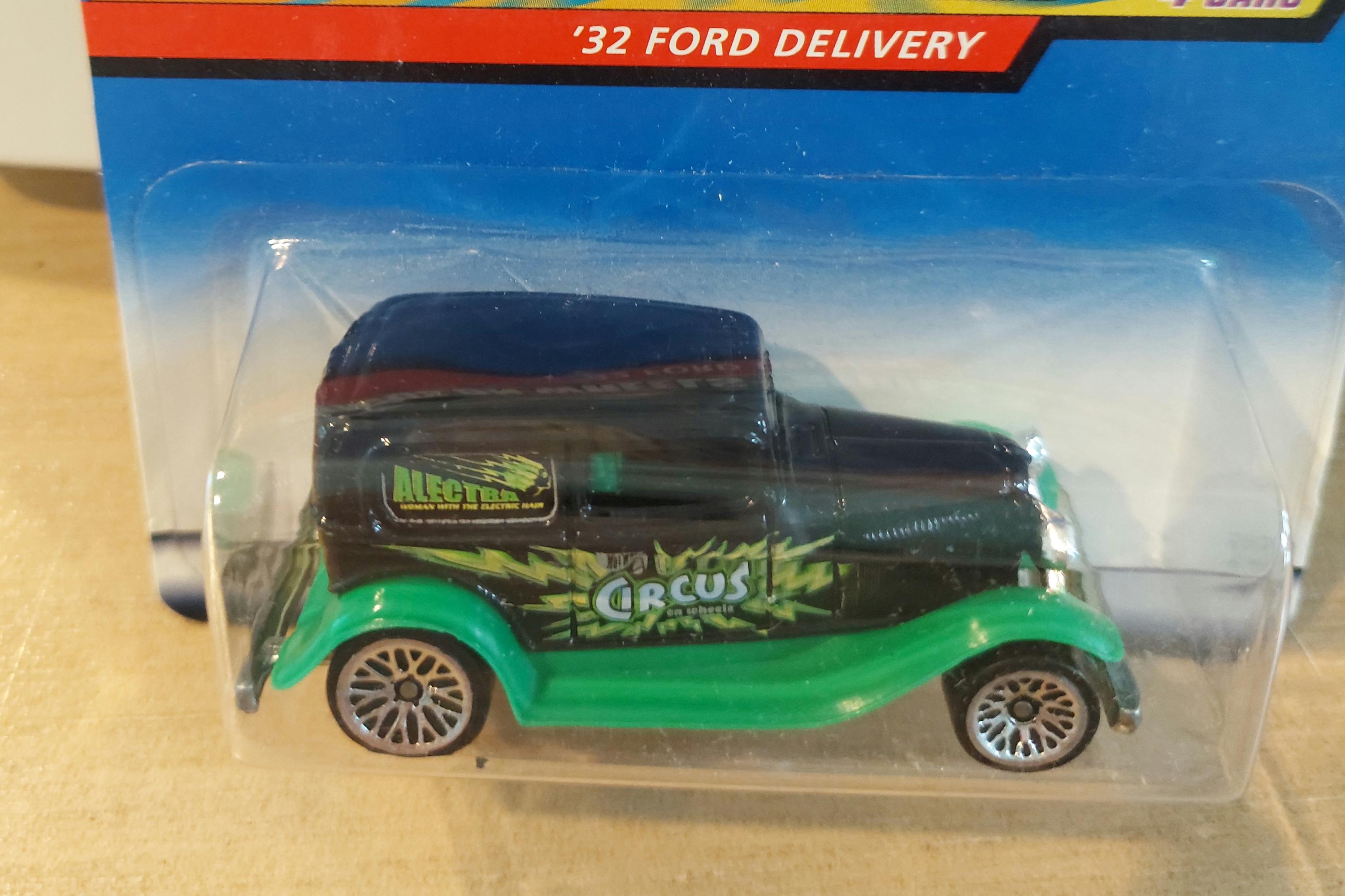 Hot Wheels 1932 Ford Deuce Coupé – HWC édition Spéciale 2021 – 1/64 – Neuf En Boîte