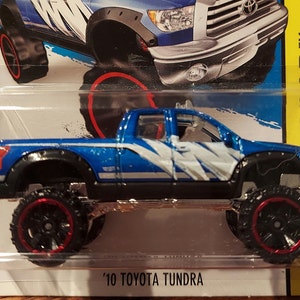 Hot Wheels '10 Toyota TUNDRA - Blue - NIP - 2013