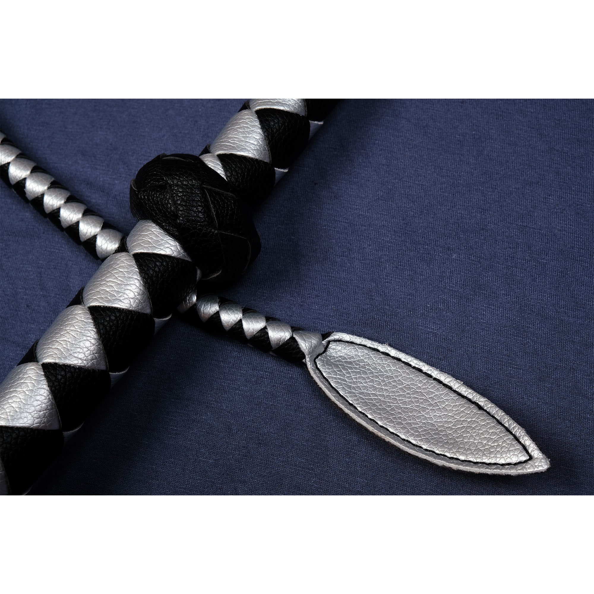 Fouet Cuir Langue De Dragon BDSM - Manche En Bois, Couleur Noire, Neuf