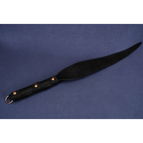 BDSM Real Leather Dragon Tongue/Black Bullhide Flogger Suede/Dragon Tail Flogger/Thuddy Floggers Whips/Spanking Flogging/Impact Play MATURE