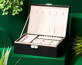 Boîte à bijoux en cuir personnalisée végétalienne / Coffret à bijoux végétalien noir personnalisé / Organiseur de bijoux / Boîte de voyage à bijoux pour elle