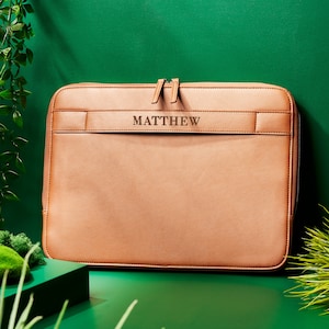Housse personnalisée pour ordinateur portable en cuir végétalien / 13" 14" 15" 16" / Housse pour ordinateur portable et MacBook avec fermeture éclair / Housse végétalienne pour ordinateur portable / M1 M2 M3 Air Pro