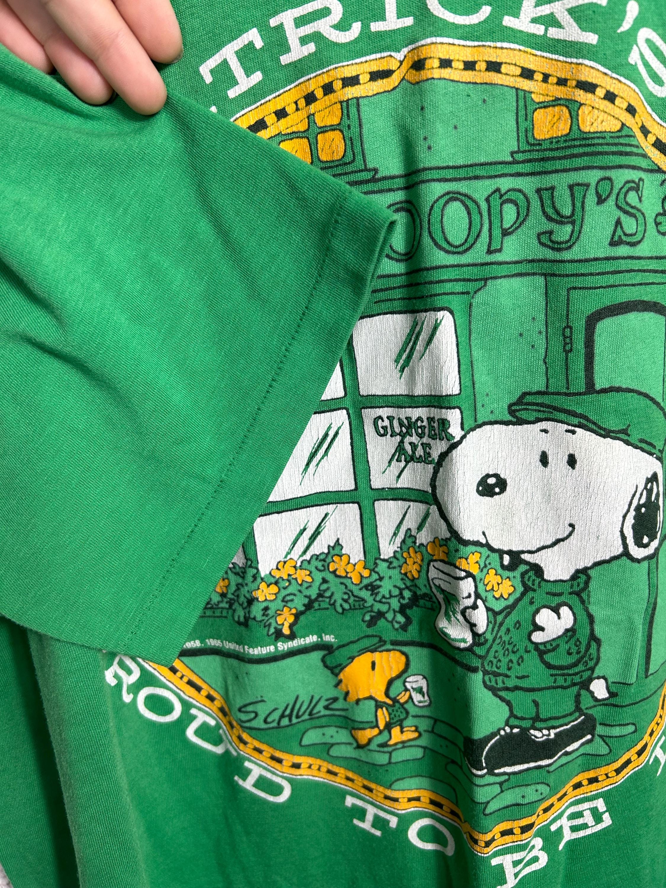 Vintage 90s Snoopy St. Patrick's Day T-shirt - Made in USA - Size
