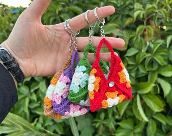Crochet Miniature Bag Keychain - Amigurumi Tiny Purse Charm, Handcrafted Accessory,Ideal Gift for Fashion Enthusiasts & Key Decor Lovers