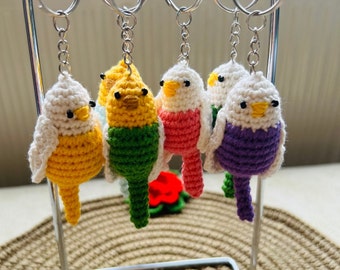 Handmade Crochet Bird Keychain – Cute Amigurumi Birdie Charm – 6 Color Options – Bag Accessory & Gift for Bird Lovers and Friends
