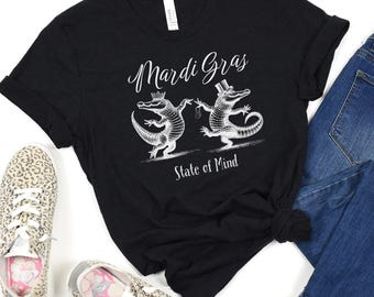 Mardi Gras Alligator T-Shirt – Vintage Louisiana Tee, Cajun Carnival Shirt, Fat Tuesday Outfit, NOLA Festival Graphic Tee