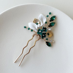 Emerald clay flower and leaf hair pin, bridal hair piece, wedding hair pin image 1