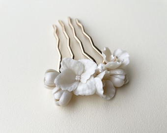 Polymer clay flower hair comb, wedding hair piece, pearl bridal hair comb