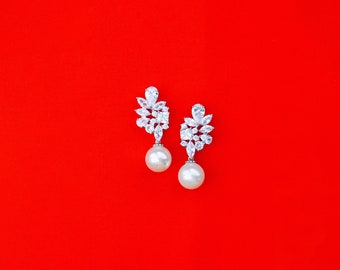 CZ Pearl Wedding Earrings, Pearl Bridal Earrings, Bridal Drop Earrings, Wedding Earrings, CZ Drop Wedding Earrings, Dainty, Soft Cream Pearl