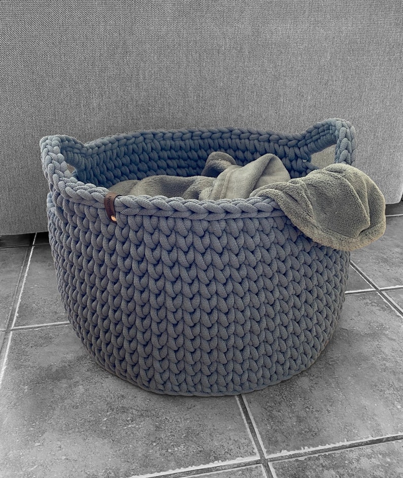 Crochet basket XL round with handles, large, storage, decoration, laundry basket different colors available image 1