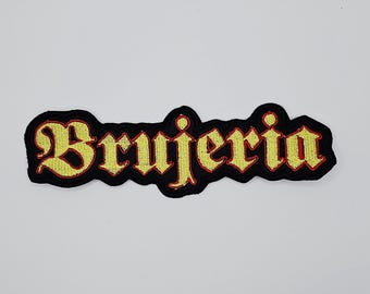 Parche bordado con borde en forma de logotipo rojo y amarillo de Brujería