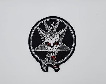 Parche bordado con borde en forma de calavera del Testamento