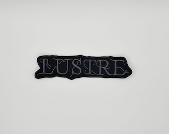 Glanzgrauer Logo-förmiger gestickter Aufnäher
