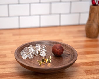 Decorative walnut dish