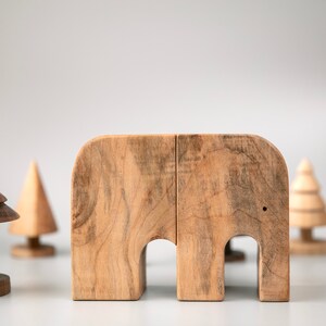 Elephant Book Ends image 3