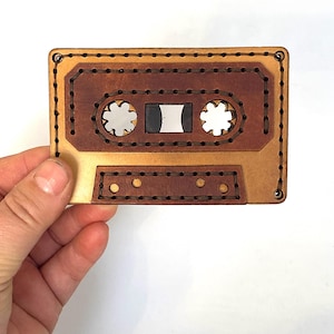 Cartera de cuero con forma de casete para tarjetas / Cartera retro para tarjetas