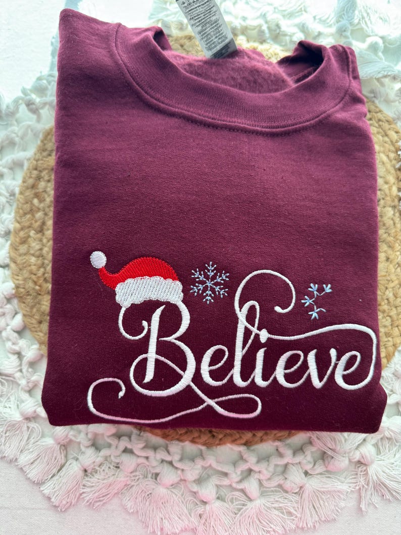 Believe Santa Graphic Sweatshirt
