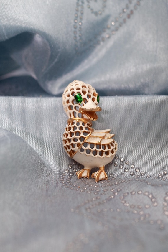 Vintage Trifari Duck Brooch Ca. 1960s - FREE SHIPP