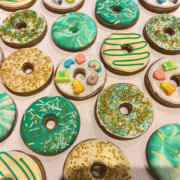 St Patrick’s Day Donut Horse Treats - The Canter Cafe