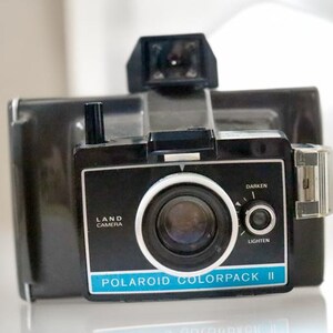 Polaroid EE33 Land Camera Near Mint With Original Box and Manual