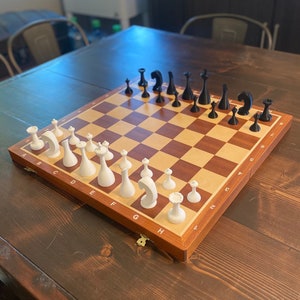 Modern Chess Piece Set, 3D Printed 32-Piece Chess Set + 2 Extra Queens