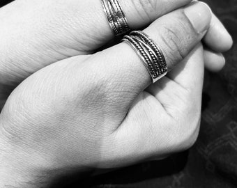 Daumen gewebte geschichtete Ring-Silber Multi-Layer-Ring-Mutter-Tagesgeschenk für sie-Dicke verstellbare Ring-Chunky Boho Dainty-Schmuck für Frau Männer