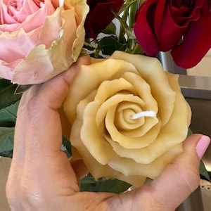 Pure Beeswax Rose Petal Candle