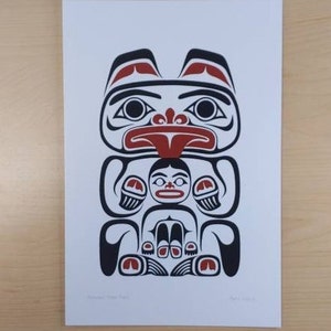 Carte postale Entre les pattes d'ours d'April White, artiste haïda 6 x 9 po