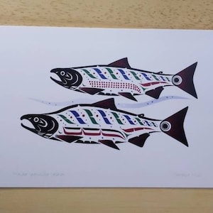 Carte de reproduction de 6 x 9 pouces de saumon sockeye haïda par Clarence Mills, artiste haïda