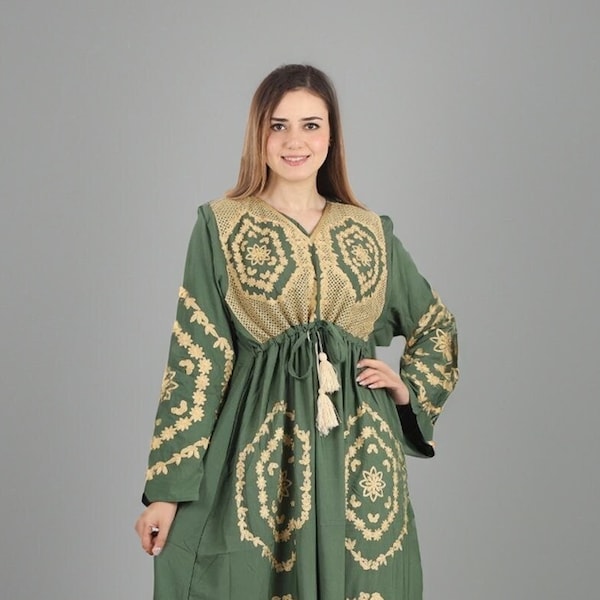 Elegant Green embroidered kaftan dress, Cotton caftan women, Long sleeve caftan, Chic embroidered caftan, High quality Egyptian cotton.