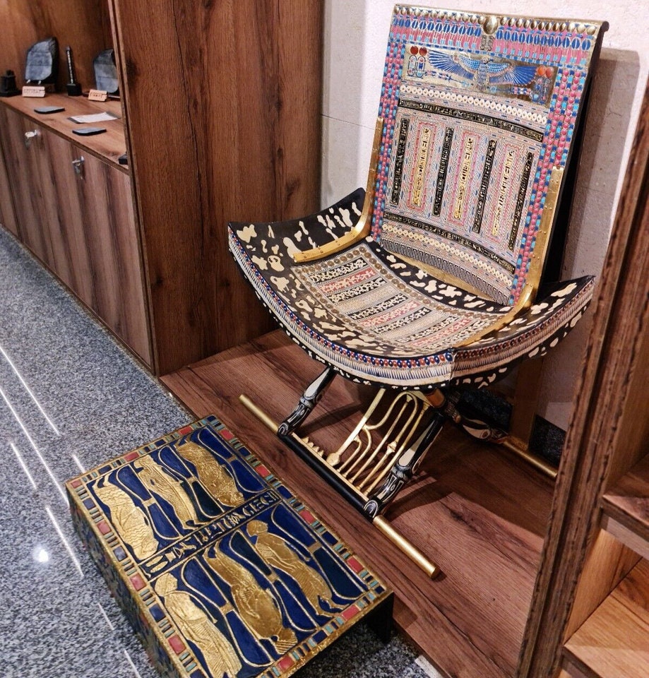 ツタンカーメン王の玉座レプリカ：エジプト博物館限定装飾品 - Etsy 日本