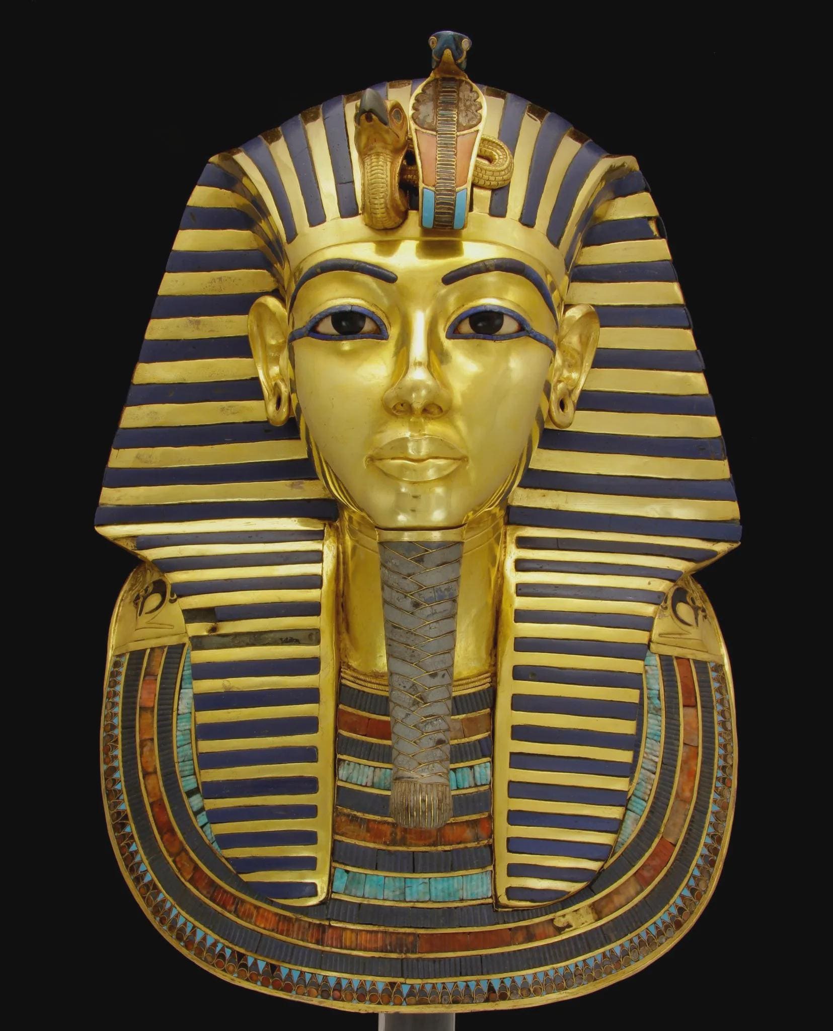 ツタンカーメン王 黄金のマスク（レプリカ） ツタンカーメンの黄金マスク、精巧レプリカ展示 死生観や技術に