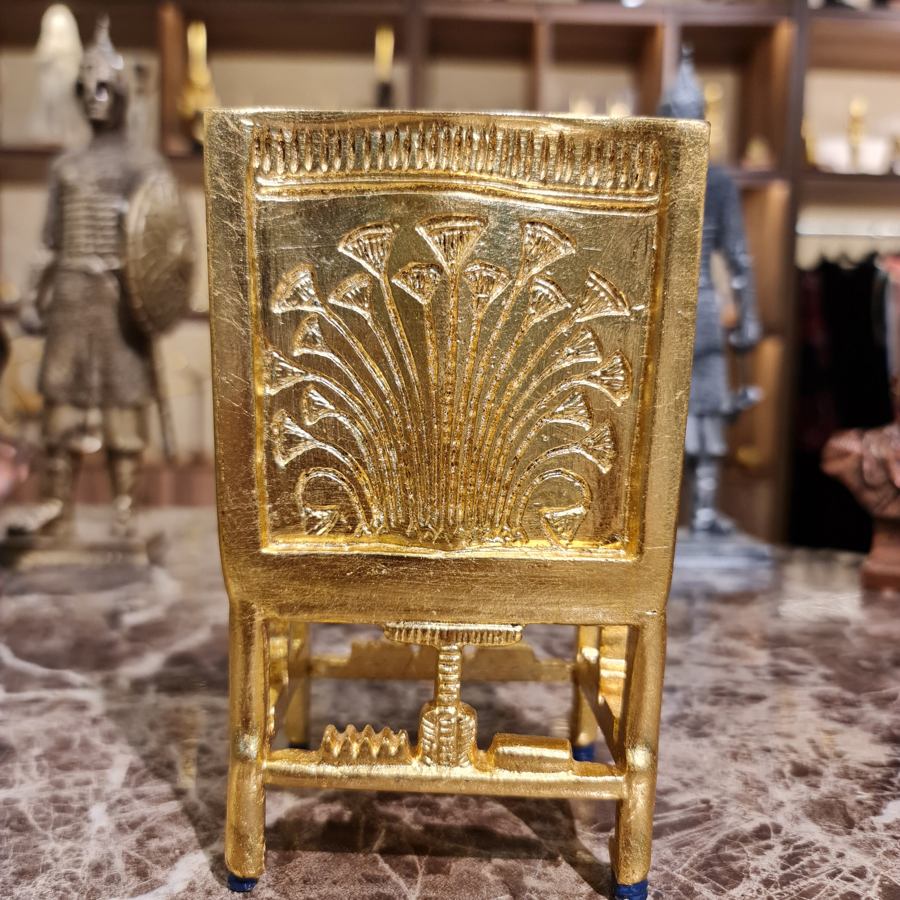 ツタンカーメン 黄金の玉座 家具 ミニチュア レプリカ ツタンカーメン王の黄金の玉座レプリカ彫像 古代エジプトの宝箱