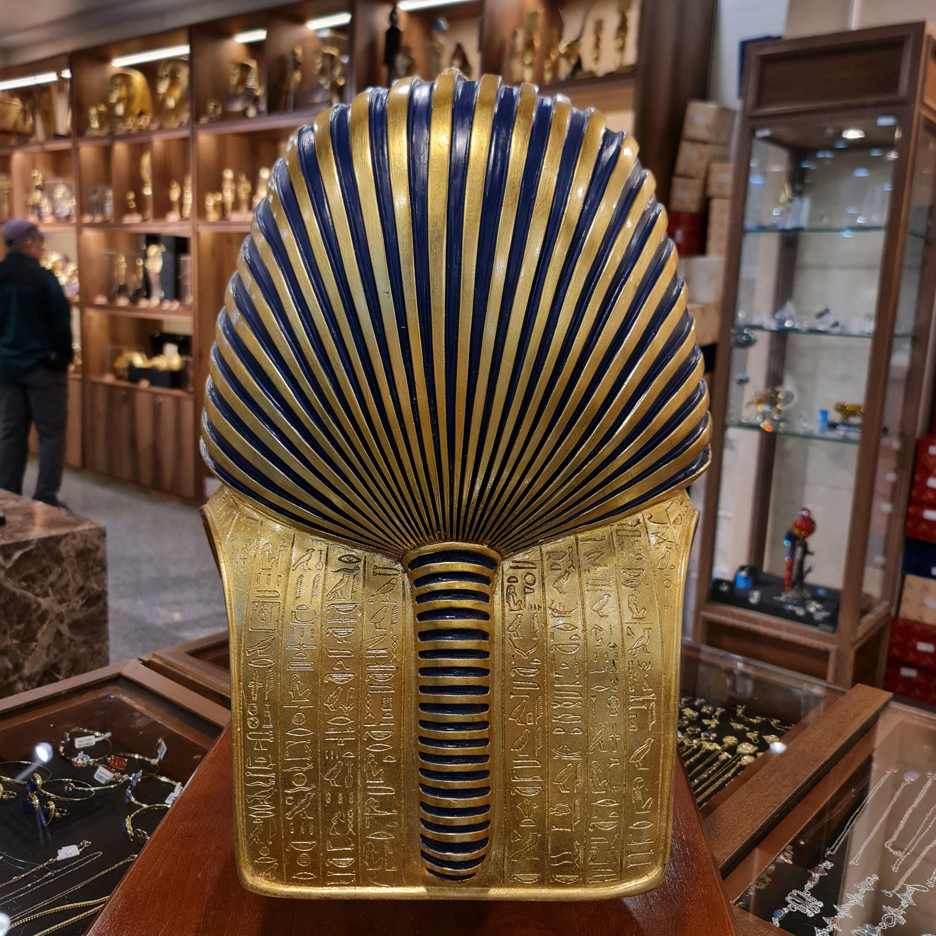 ツタンカーメン王のマスクのレプリカ：金メッキファイバーグラス 