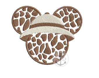 Mauskopf Initial mit Safarihut Stickmusterdatei, Safari Maus, Junge Maus Ohren, Ohren des Tierreichs mit Safari Giraffe Print Maus