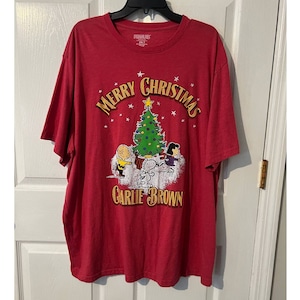 2018 Peanuts Charlie Brown Snoopy Lucy Graphic Christmas Tee Size 2XL-Tall