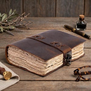 Handmade Vintage Leather Journal – Blank Spell Book of Shadows Grimoire Journal, Travel Writing Notebook, Deckle Edge Paper Lock Closure