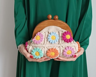 Handmade Bag With Magnet Lock,Vintage Crochet Purse,Crochet Bag with Colorful Floral Motif,All Day Toiletry Pouch in Boho Style,Evening bag