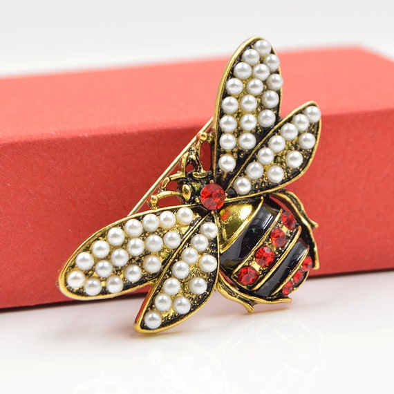 Nycbrandnew Pearl Bee Brooches for Women Vintage Jewelry Fashion Insect Pin High Quality