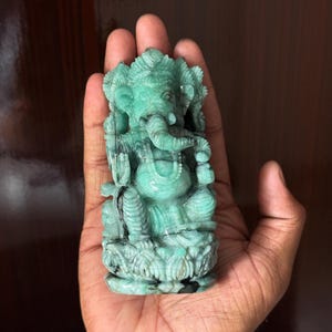 Handcarved Emerald Ganesha Statue: 4.5&quot; Untreated Gemstone Idol