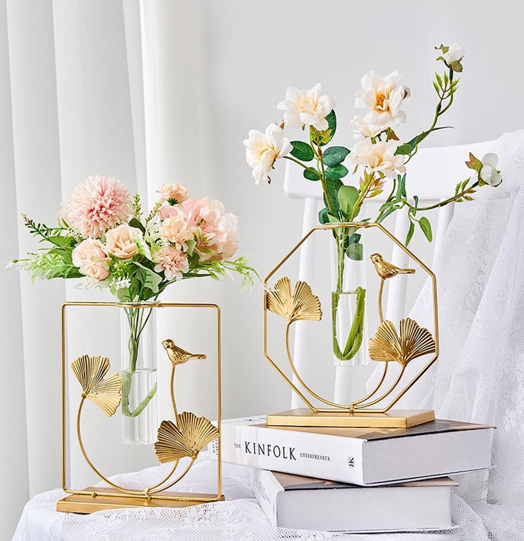 Nordic Simple Golden Glass Test Tube Flower Vase With Flowers