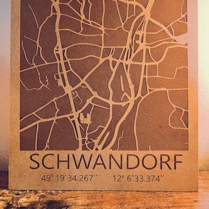 Ein Stadtplan aus Holz von deinem Dorf oder deiner Stadt!