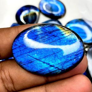 Awesome Top Quality Labradorite Oval Shape Labradorite Blue Flashy Labradorite Top Grade Hand Polished Cabochon Oval Size 30X41X6MM [CT.67]